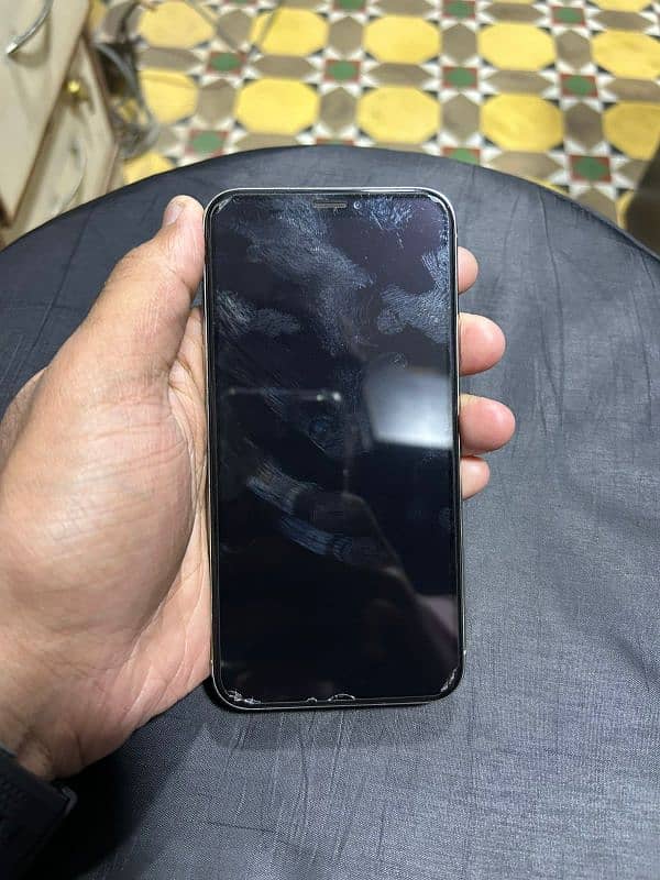 iphone X  256 condition 10/9 3