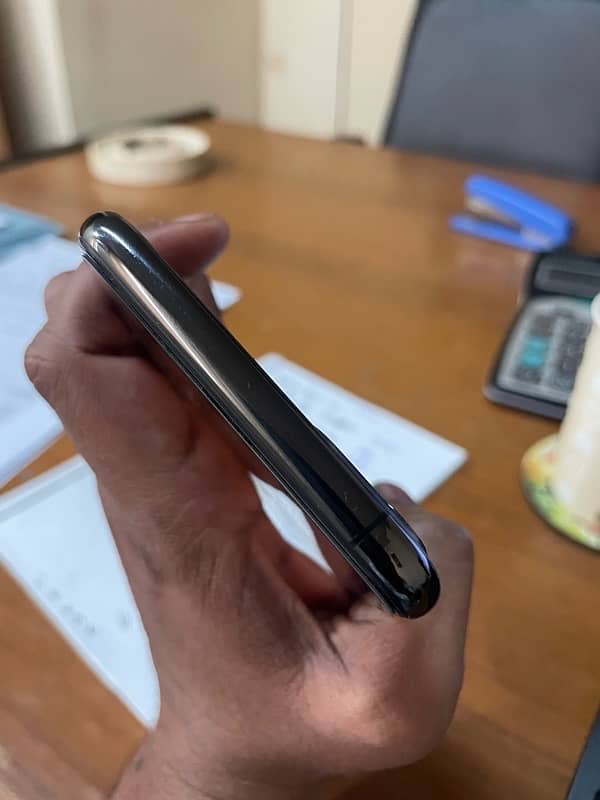 iphone 11 Pro Max PTA Approved 2