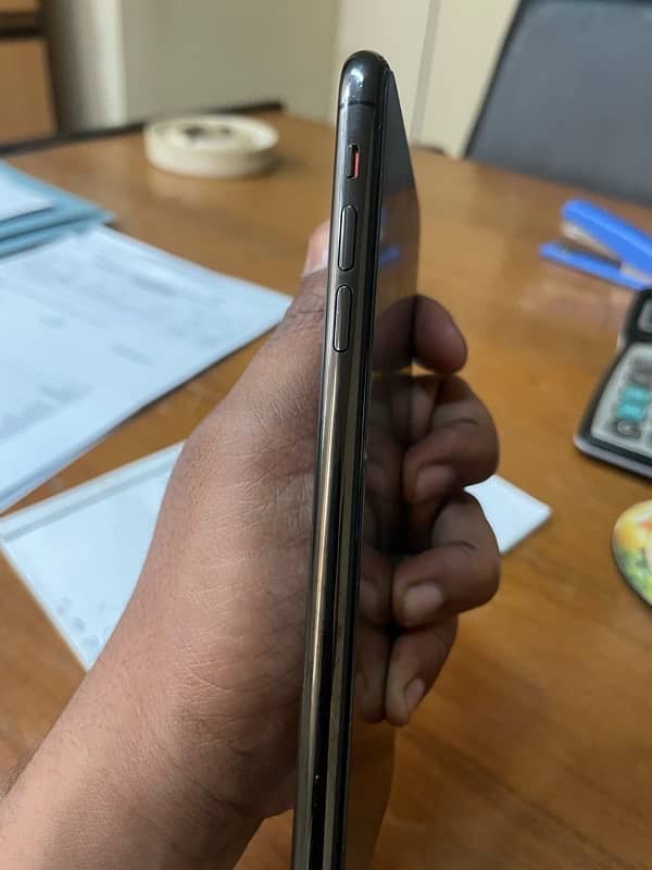 iphone 11 Pro Max PTA Approved 5