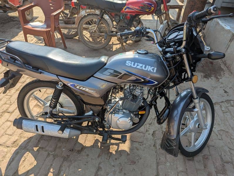 Suzuki GD110s 2022 4