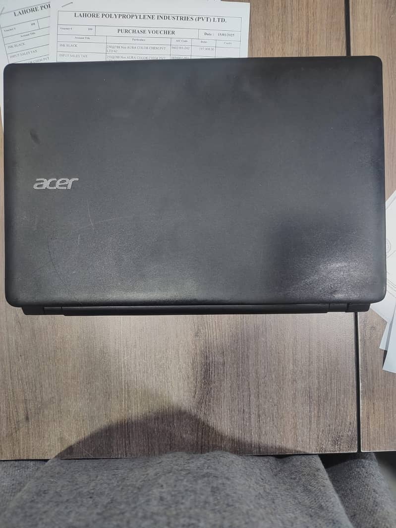 Acer Aspire e1-570 9