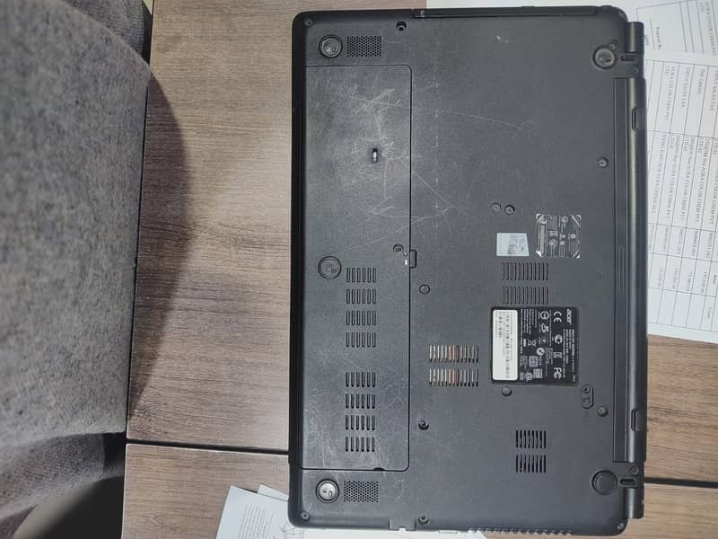 Acer Aspire e1-570 12