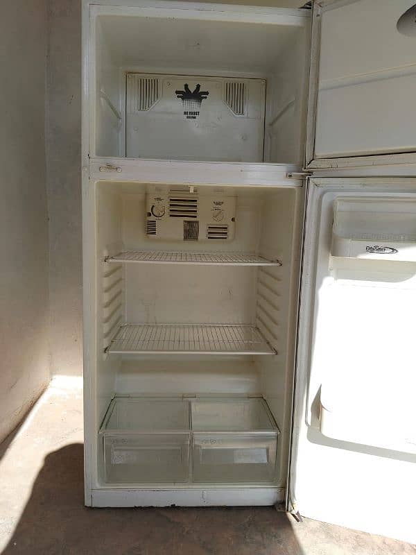 Fridge for sale 3