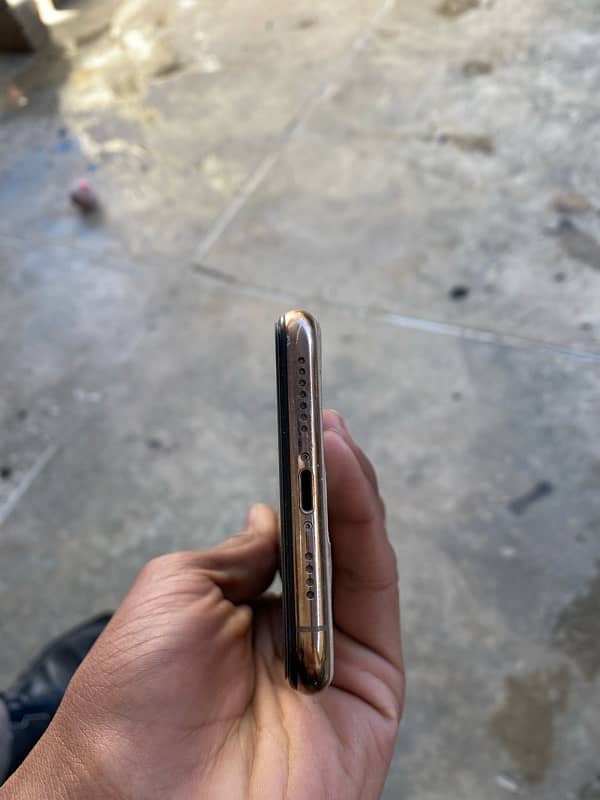 iphone xs max 512  gb non pta uphone sim life time working 5