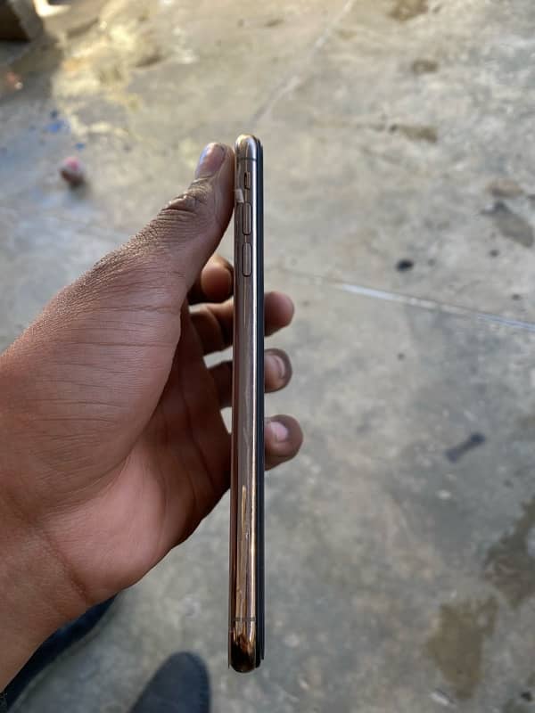 iphone xs max 512  gb non pta uphone sim life time working 6