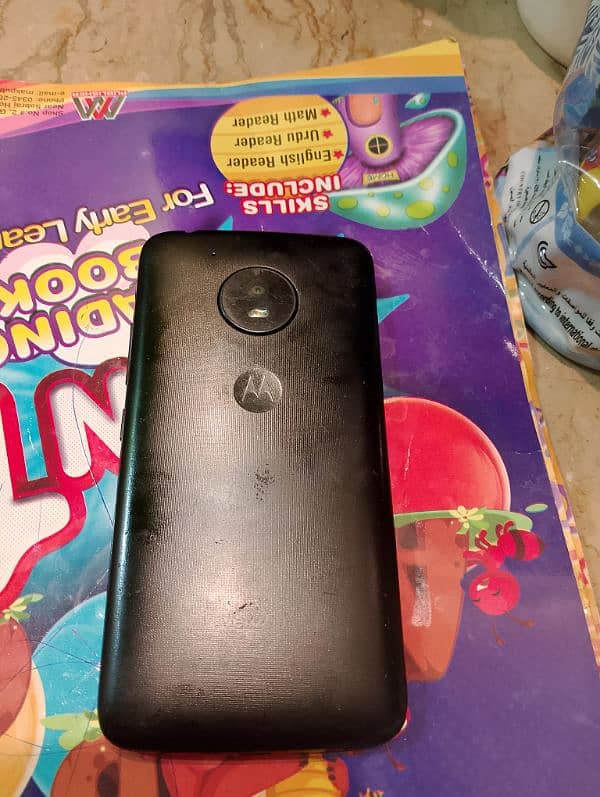 moto e4 finger print wala hai/0345/3,2,9,7,55,8 1