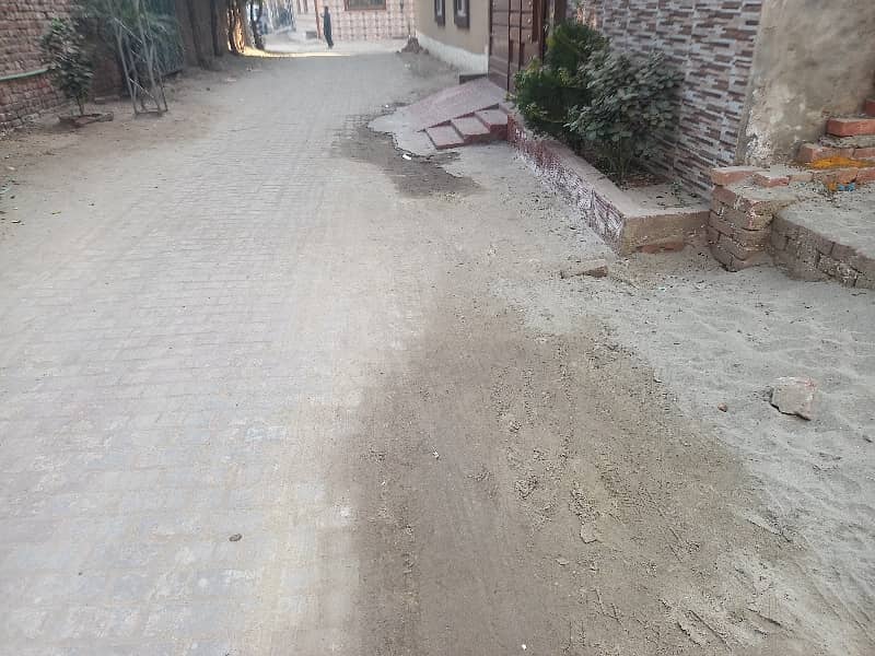 3 marla Residencial plot for sale in amir Town Harbanspura Lahore 1