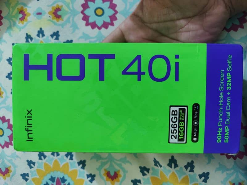 Hot 40i 5