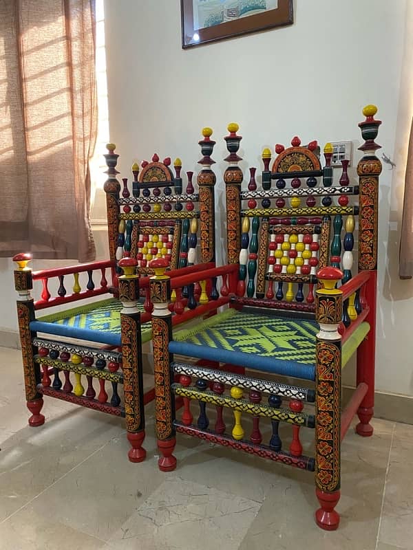 Chinioti chairs 0