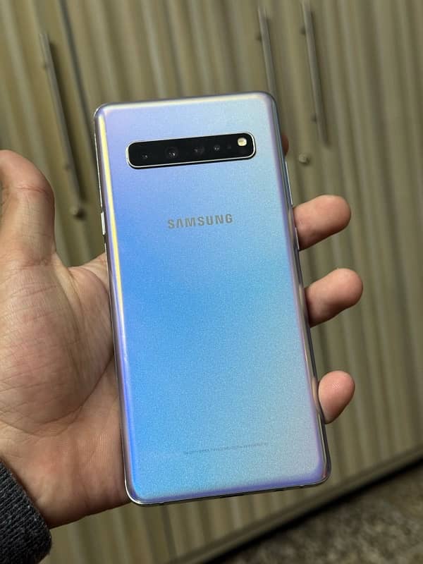 Samsung Galaxy S10 5g 8/512 3