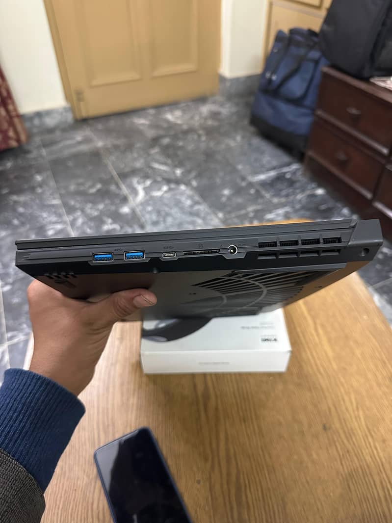 core i7 12th gen Aorus Gaming laptop nvidia RTX 3070 6