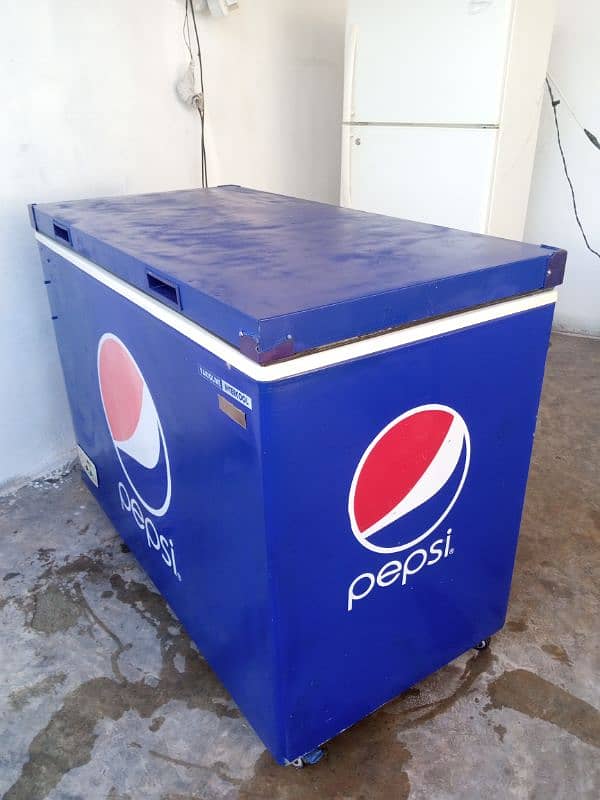 Freezer for sale (Refrigerator Freezer) 1