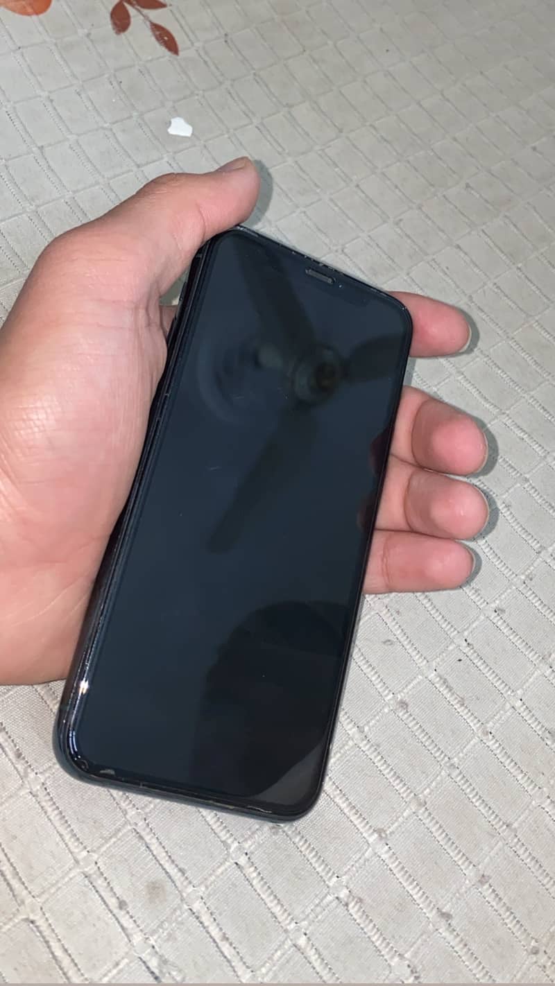 iPhone 11 pro 64 gb pta approved 2