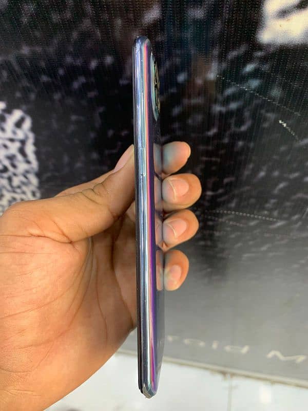 Oppo F17 pro 13GbRam/128GB Memory 3