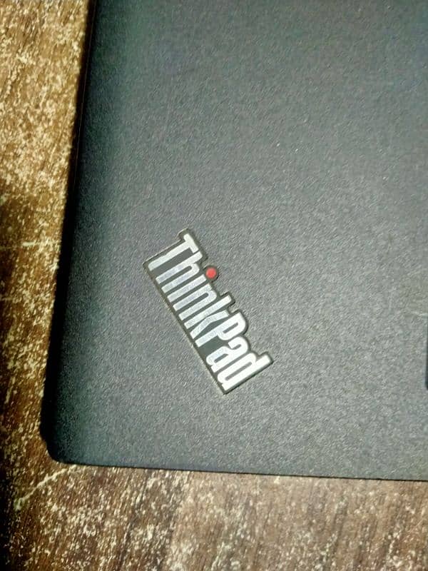 Lenovo ThinkPad i7 8th Gen – Touchscreen, Power & Security in One! 0