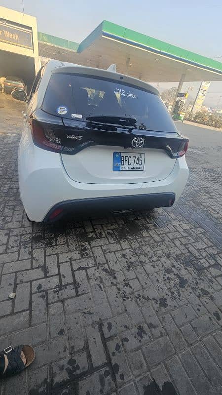 Toyota Yaris 2021 4