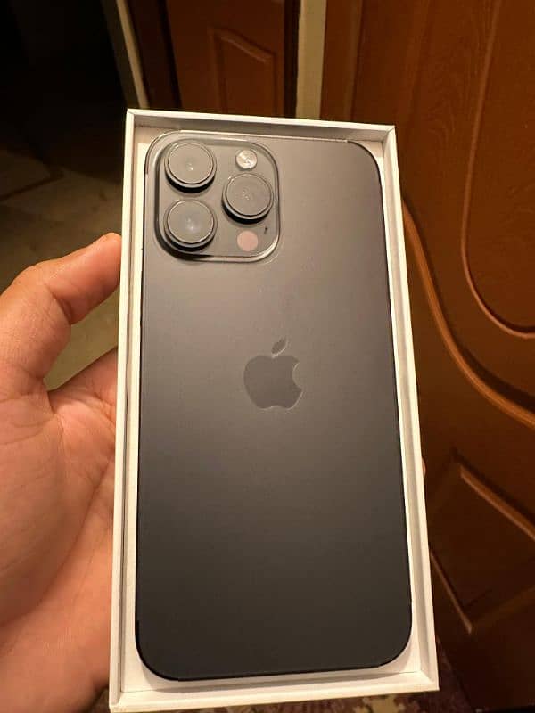 iPhone 14 pro max with box 2