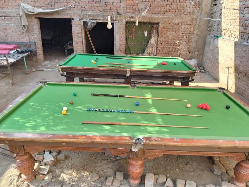 2 Snooker Table 5*10 8