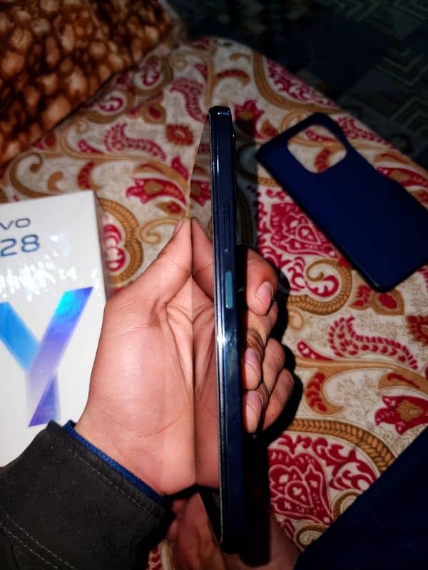 vivo y 28 new h with full warranty 3