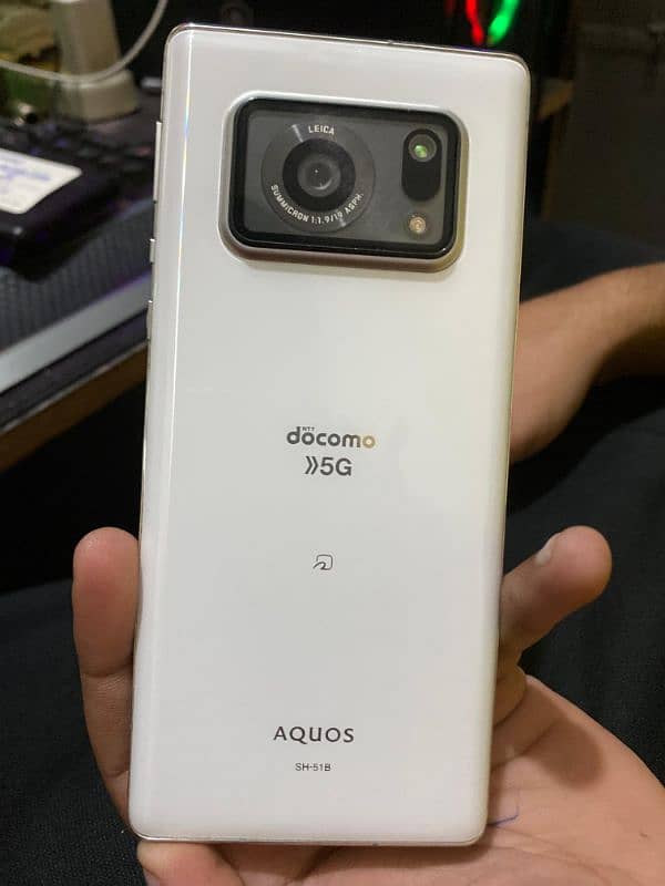 Aquos r6 12/128 for sale 0