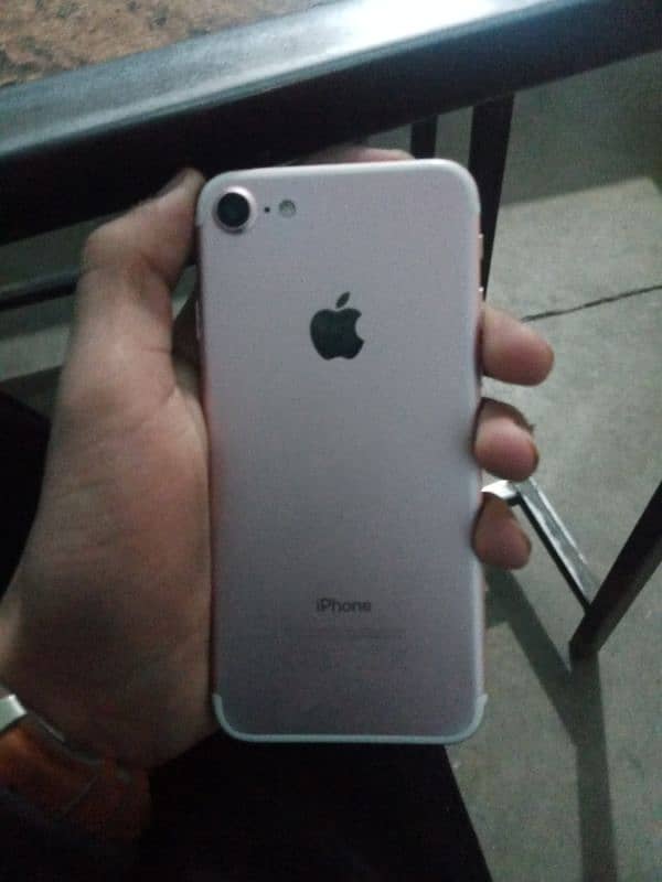 iphone 7 Ross gold color 3