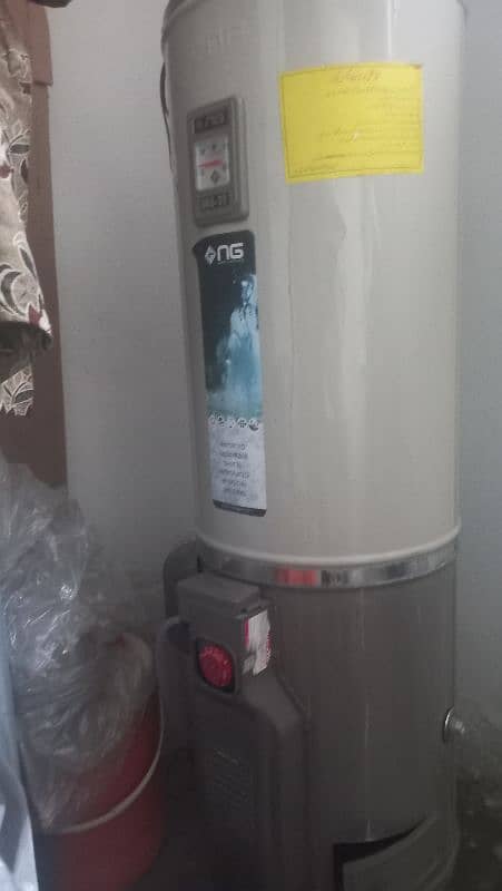 NAS GAS ELECTRIC GAS GEYSER DEG25 DLX 1