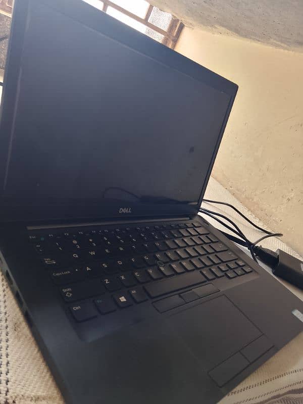 Latest Laptop Latitude 7490 8th Gen 1