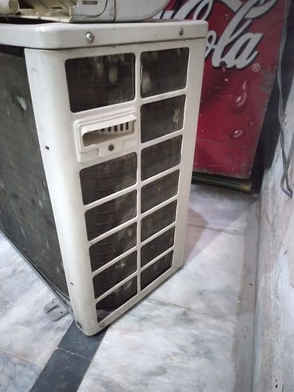 Air Conditioner for Sale urgent 2