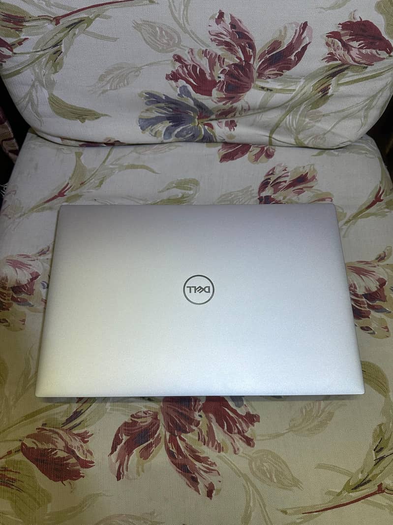 i7 13th gen Dell xps 15 9530 7