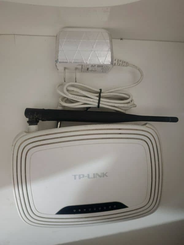 TP LINK WIRELESS ROUTER 3