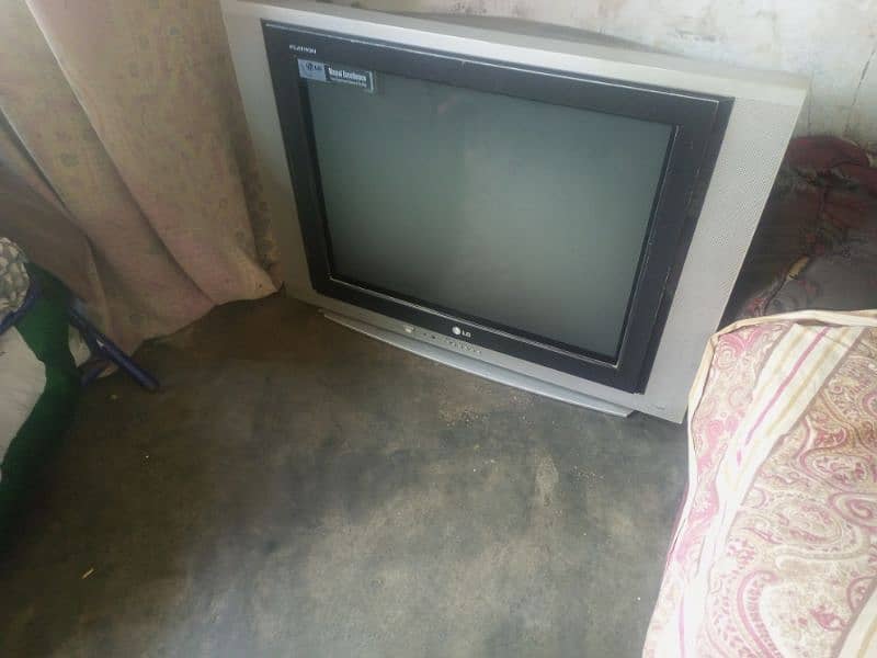 LG big tv 27 inch excellent condition 1