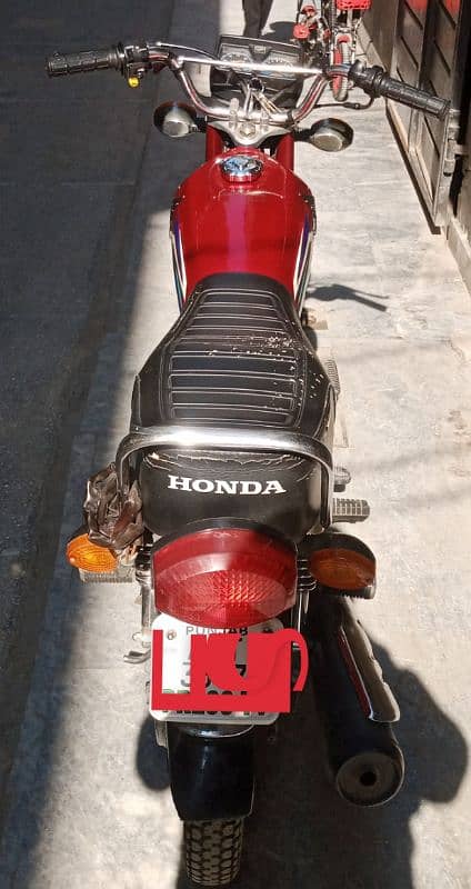 Honda 125 in 100/100. All Genuine 2