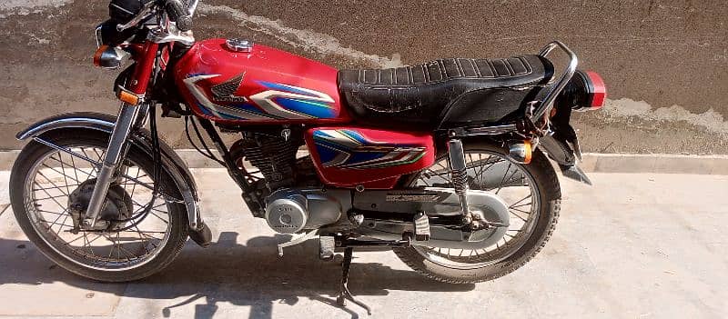 Honda 125 in 100/100. All Genuine 3