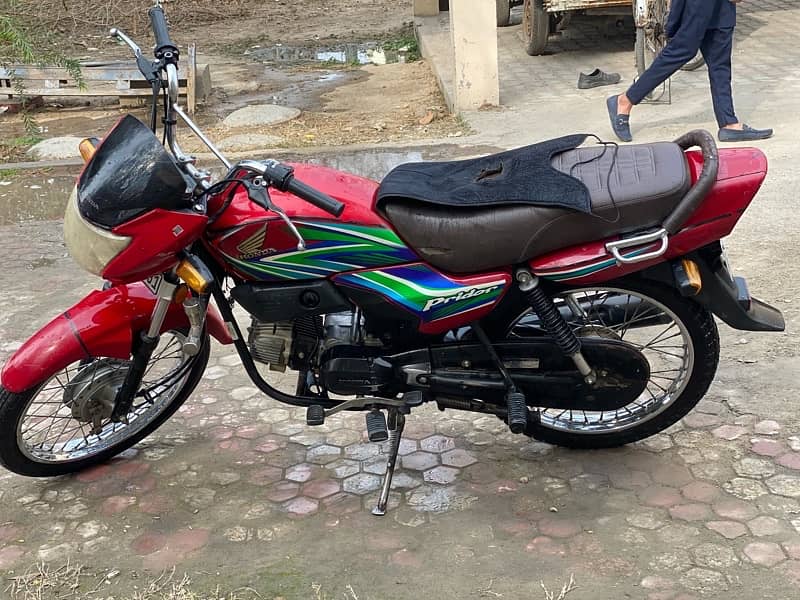 Honda pridor 100cc 3