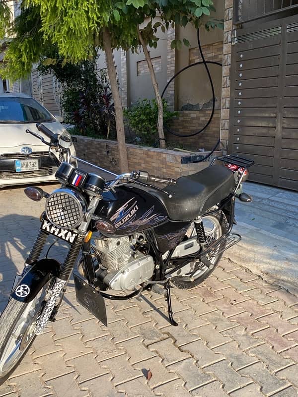 suzuki gs 150 se 2021 model 5