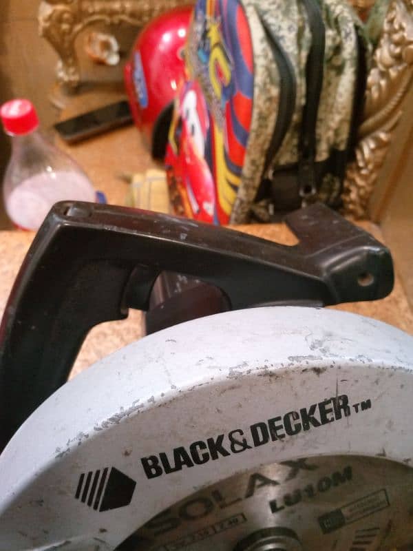 Black & Decker Circular Saw 7