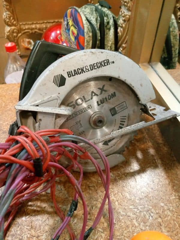 Black & Decker Circular Saw 8