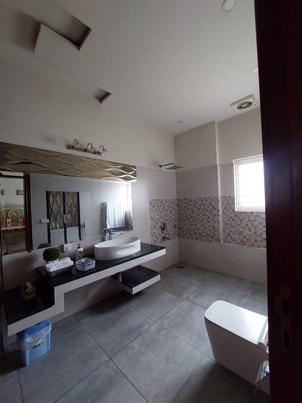 1 Kanal Fully Furnished Upper Portion Is Available For Rent In Dha Phase 4 Near Gold Crest Mall 16