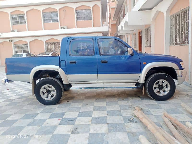 Hilux tiger 2003 0