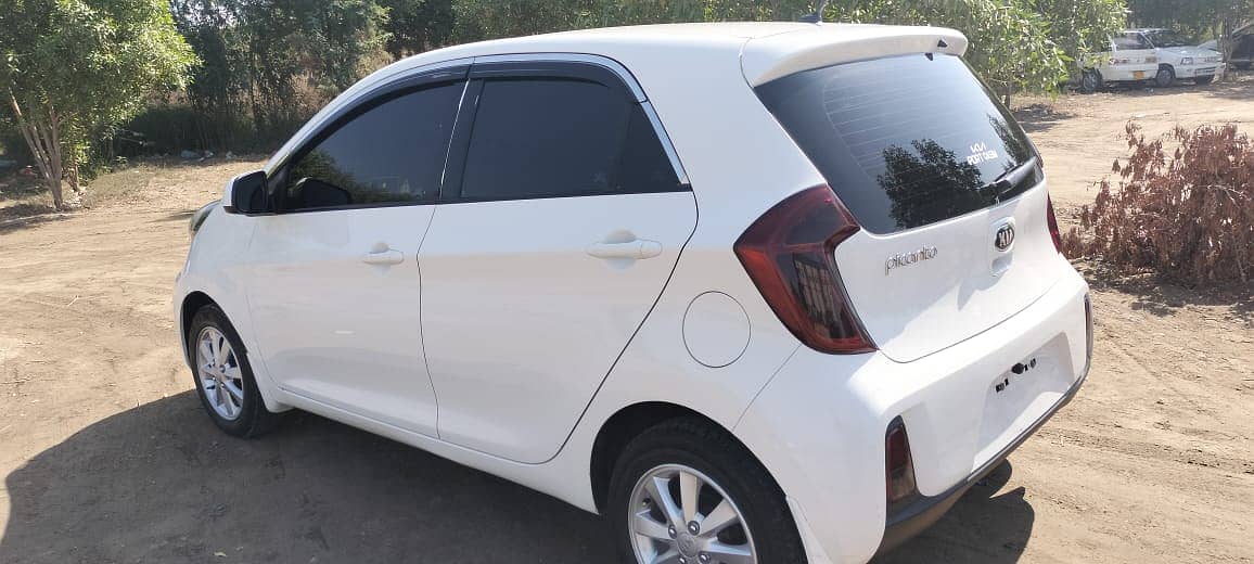 KIA Picanto 2023 3