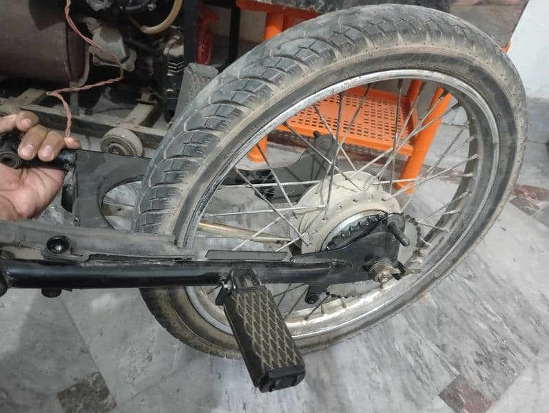 back rim with tiyr tube and chimta 03026937404 1