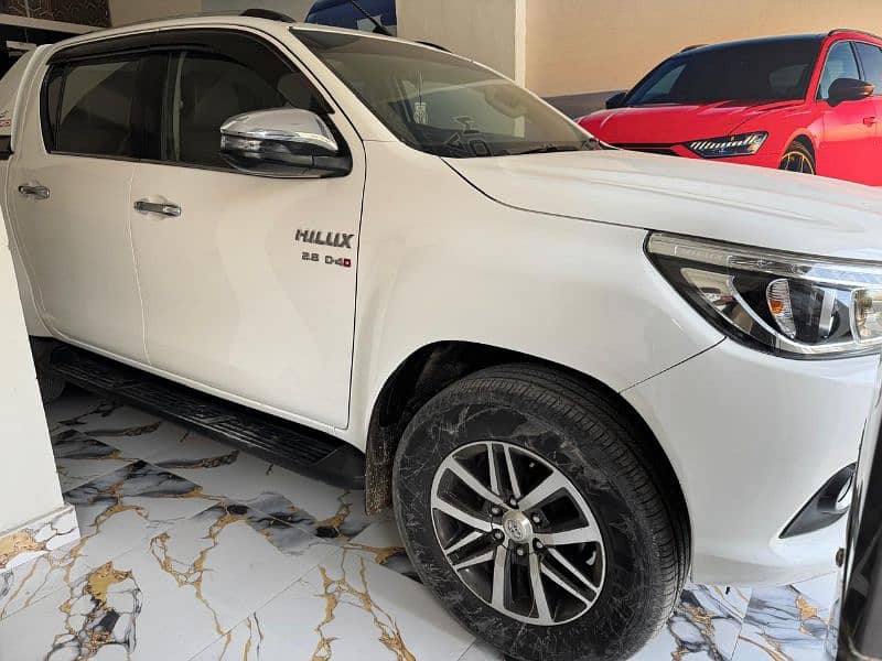 Toyota Hilux 2019 3