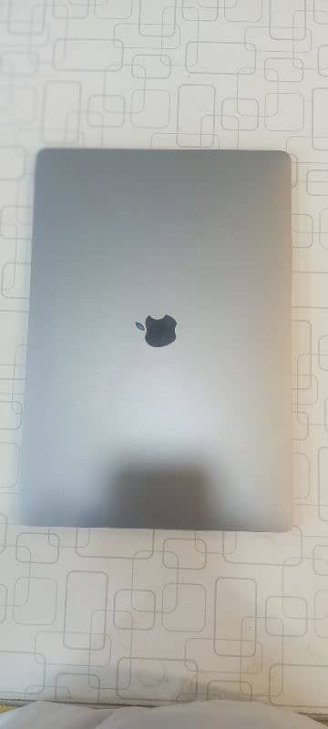 MacBook Pro 2019 16" i7 9th gen 0