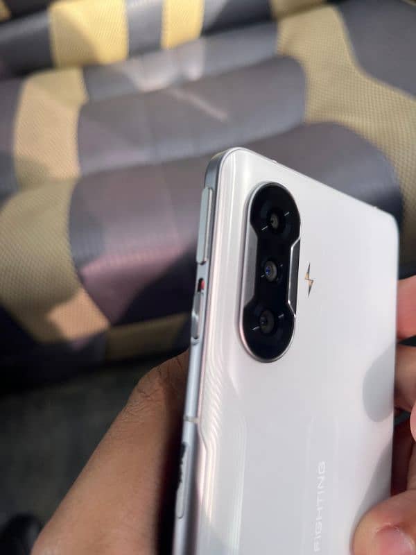 Redmi K40 Gaming 2