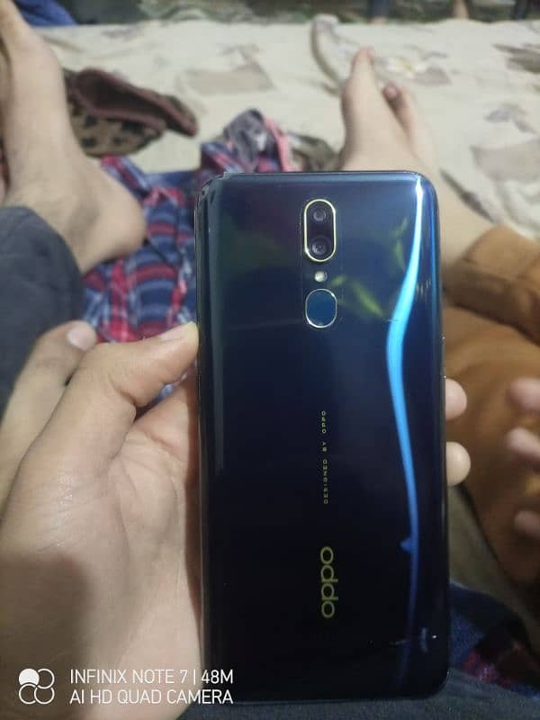 oppo F11 3