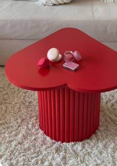 heart shaped cute coffee table