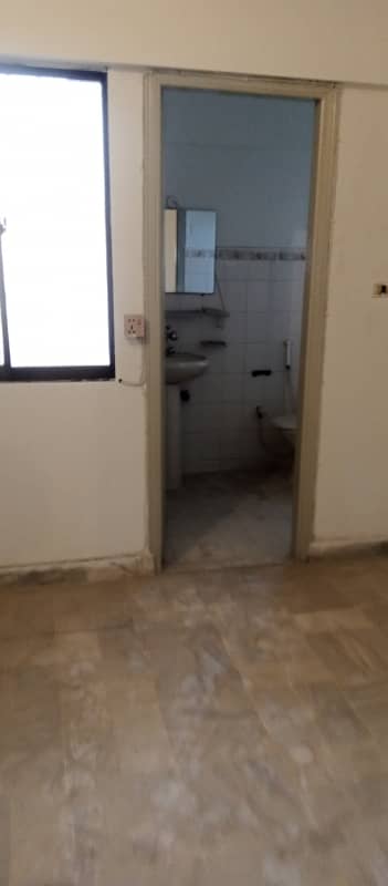 3bed d d flat for Rent Madina comfort 9