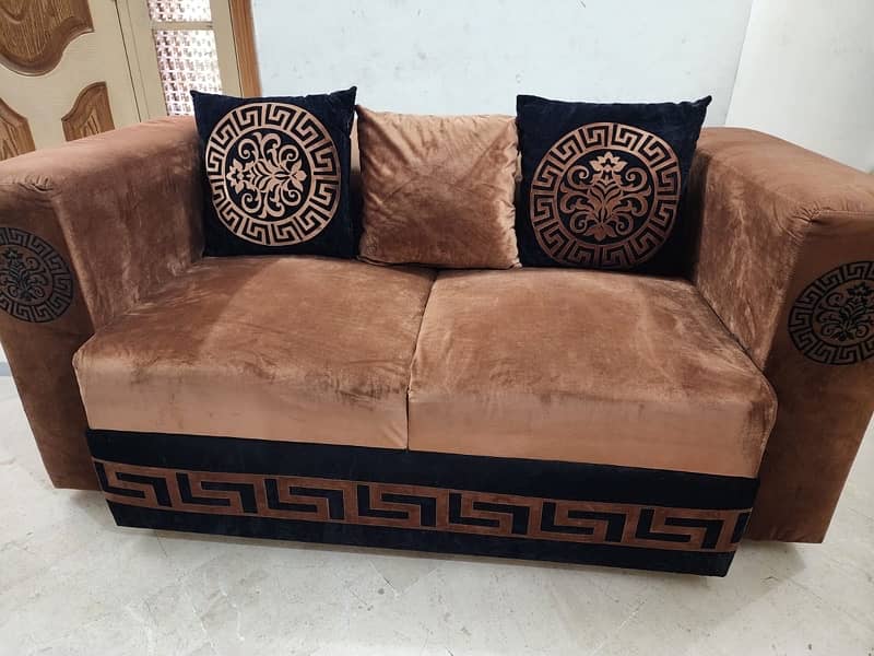 Sofa Set (6 seater) and Table 0