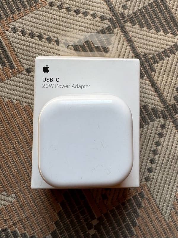 iPhone original type c charger 0