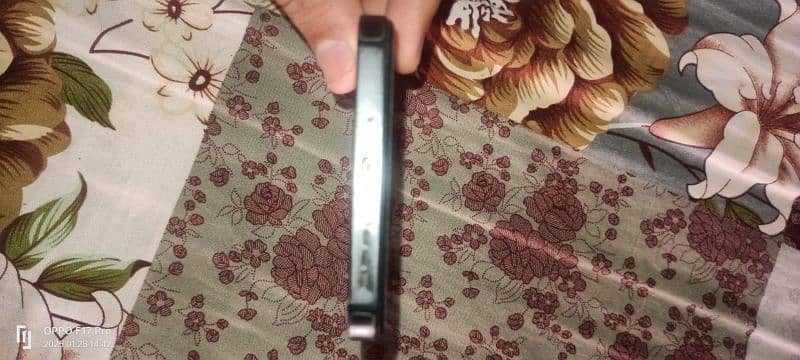 Redmi 13C for sale urgently Exchange possible with only moto edge 2021 4